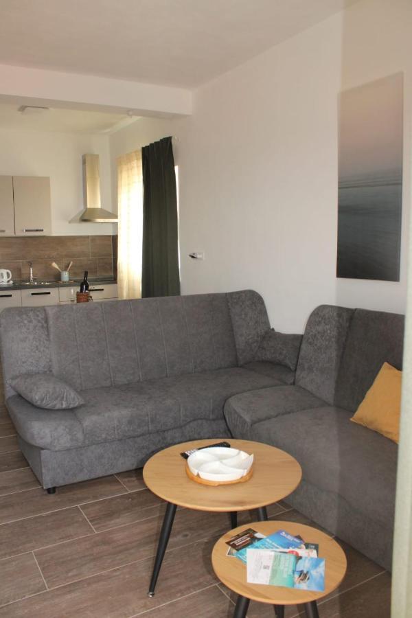 Apartman Maslina 希贝尼克 外观 照片